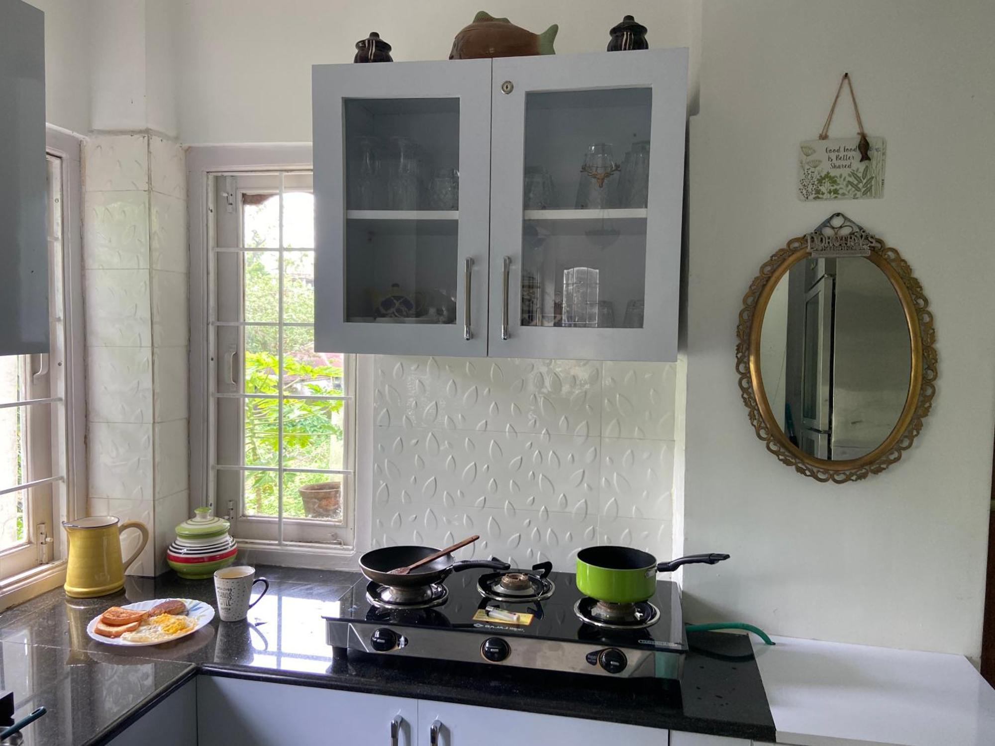 Hibiscus & Boutique Holiday home *